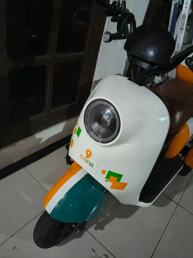 Sepeda listrik roda 3 bergaransi