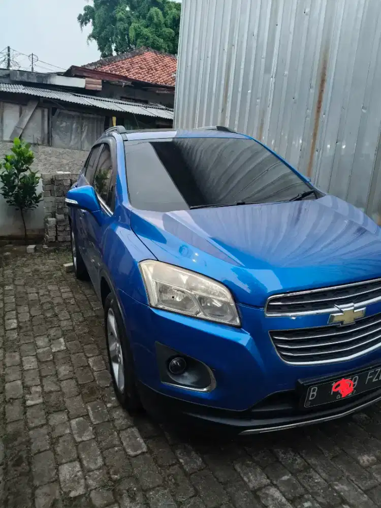 Chevrolet Trax turbo LTZ TURBO tahun 2016 a.t biru metalik.pajak hidup