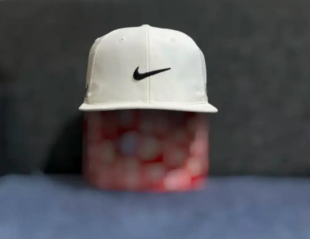 Topi Nike Golf True Tour RZN White Ori Vintage - Size M/L Second