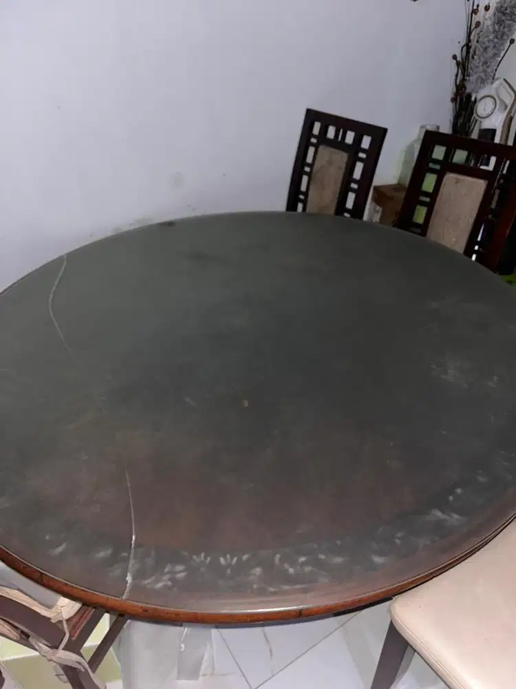 Meja Makan Lingkaran Diameter 1,5 Meter + 4 Kursi Makan (Kayu Jati)