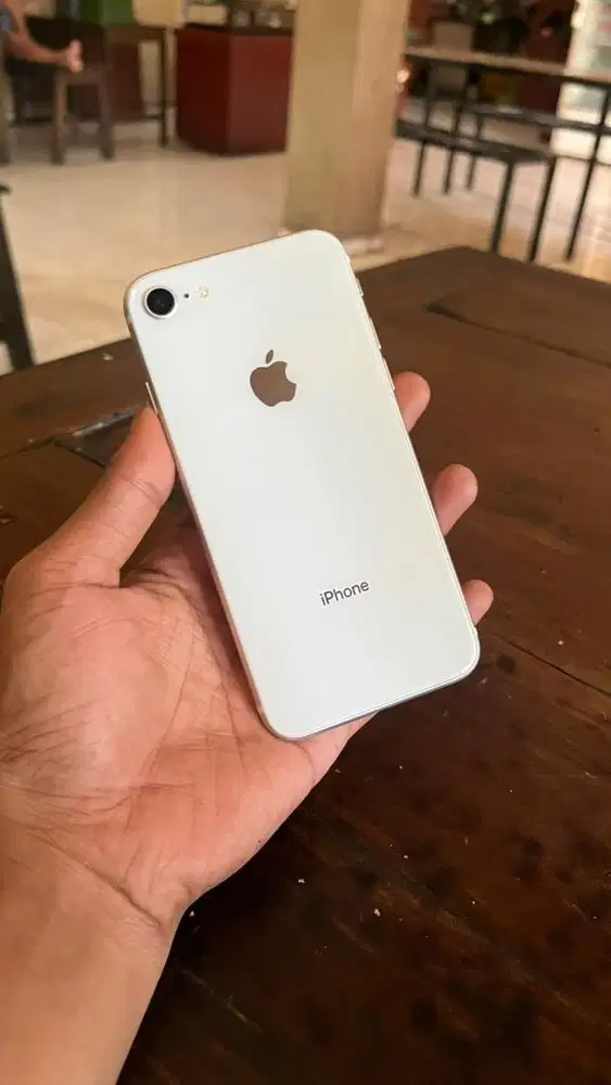 iPhone 8 64 INTER