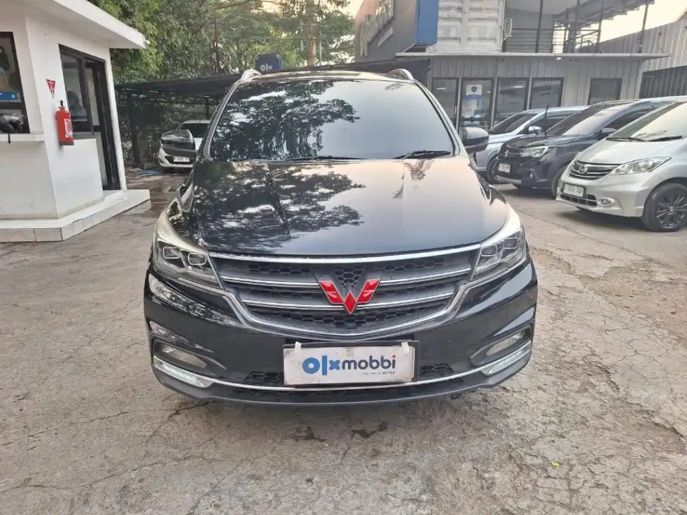 LOW DP Wuling Cortez 1.8 L Lux AMT Bensin-AT 2018 YVM