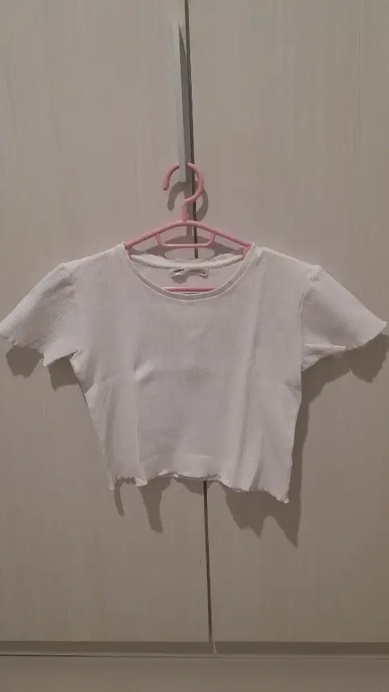 PULL&BEAR CROPTOP H&M SABRINA COTTON ON SHIRT