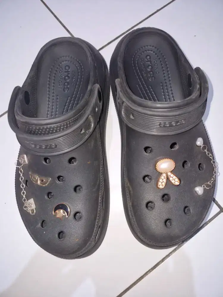 Jualn sandal crocs ori