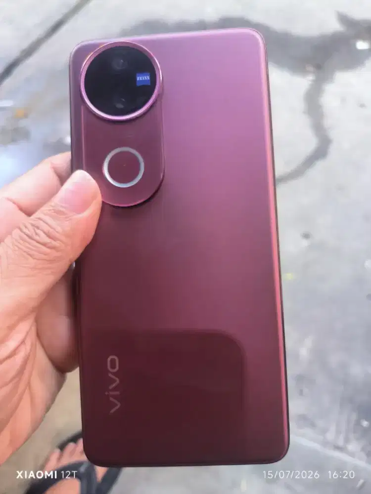 Vivo v50 5G ram 12+12/256 mulus no minus kel hp casan 67wat kenceng