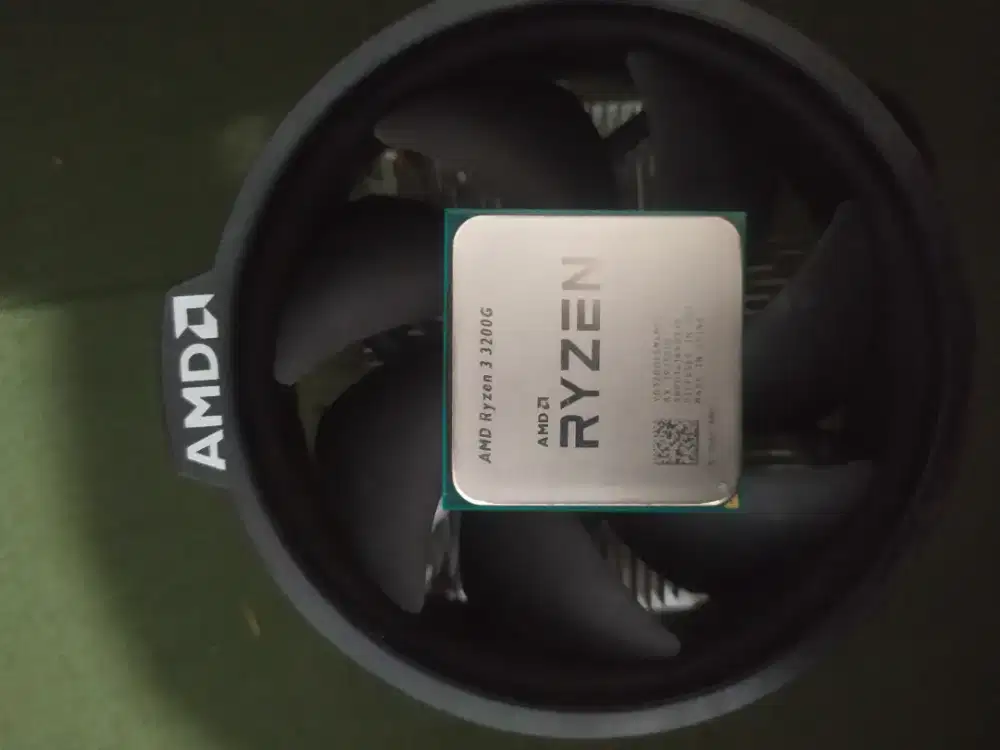 proci AMD ryzen3 3200g