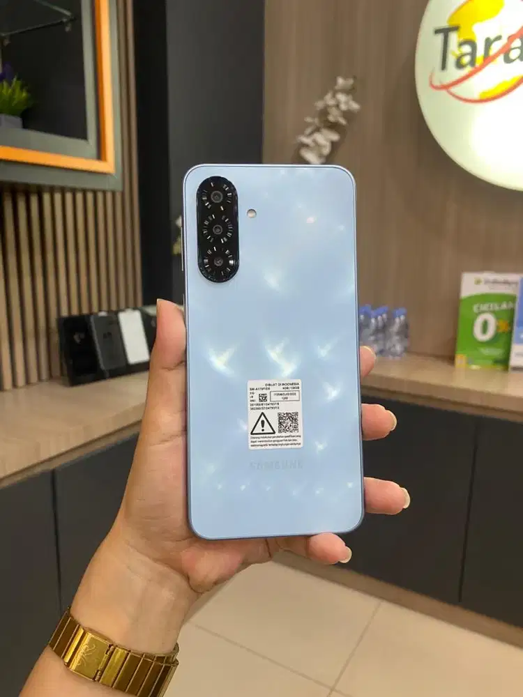 Samsung a17 4/128 brand new blue