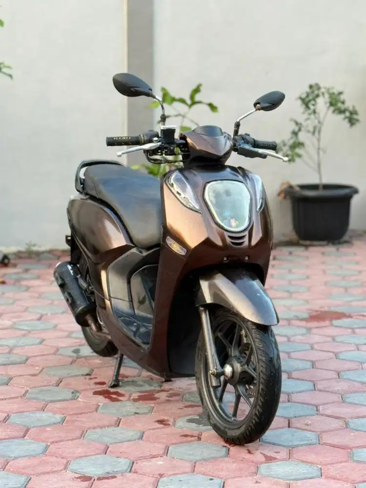 Honda Genio Idling Stop Brown Cokelat