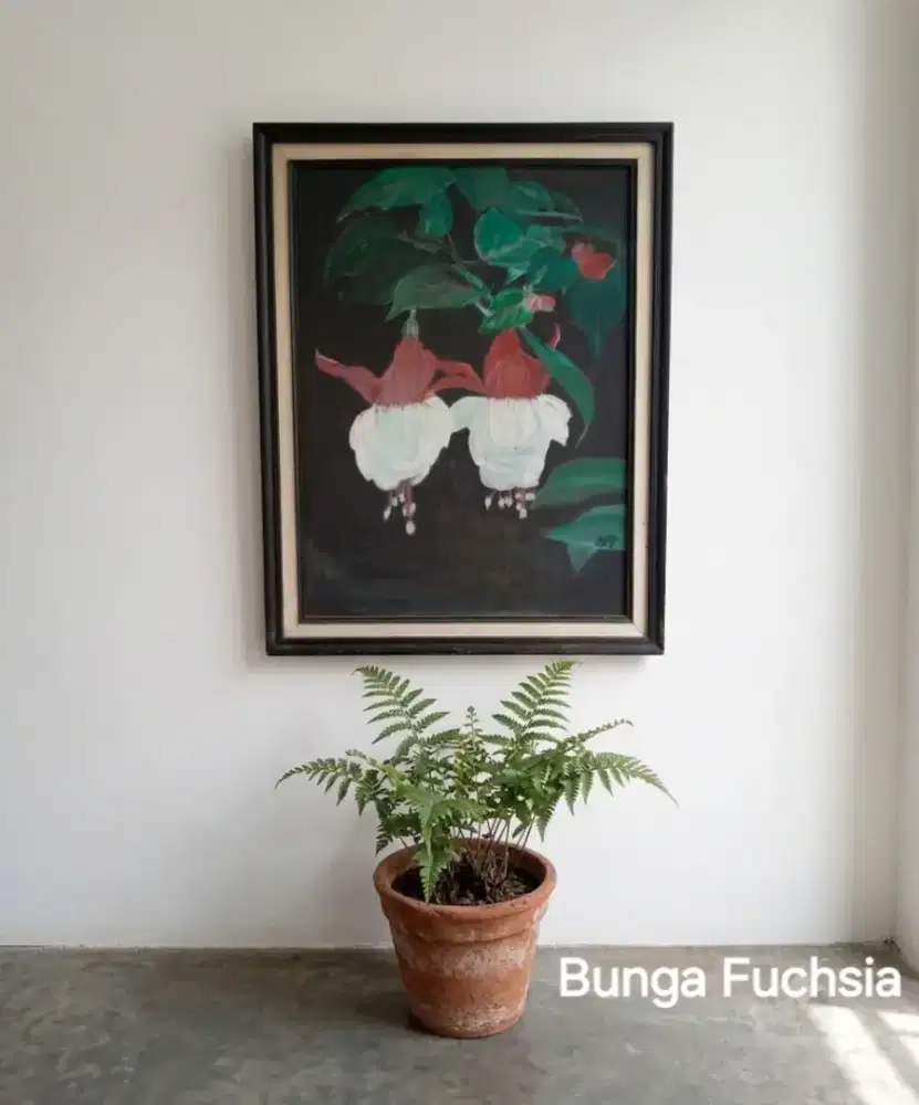 Lukisan Bunga Funchsia lambang Keanggunan & Cinta
