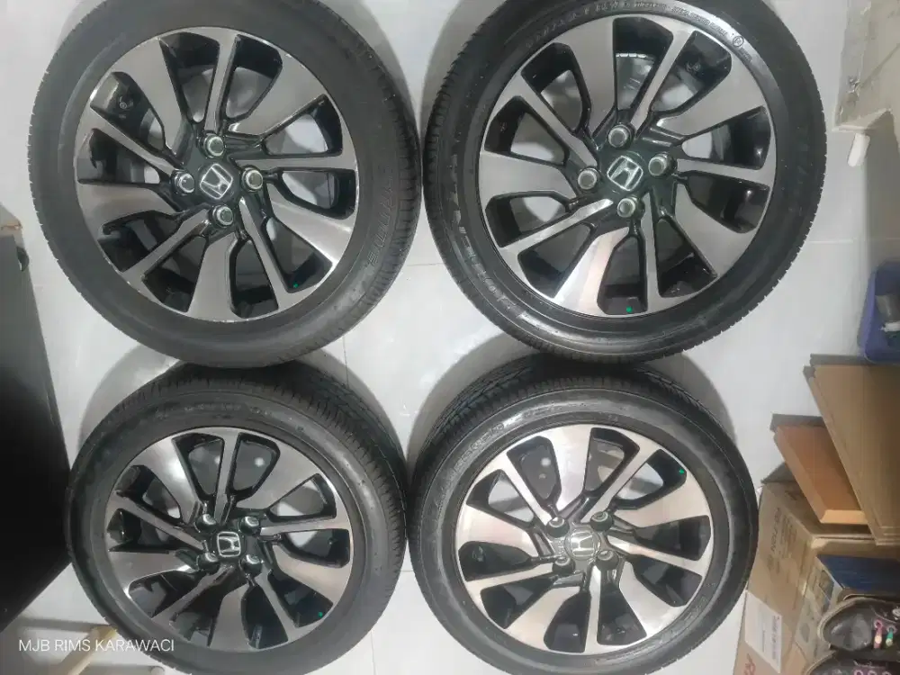 Velg brio RS smoke 2024 by ENKEI ban 95% POTENZA