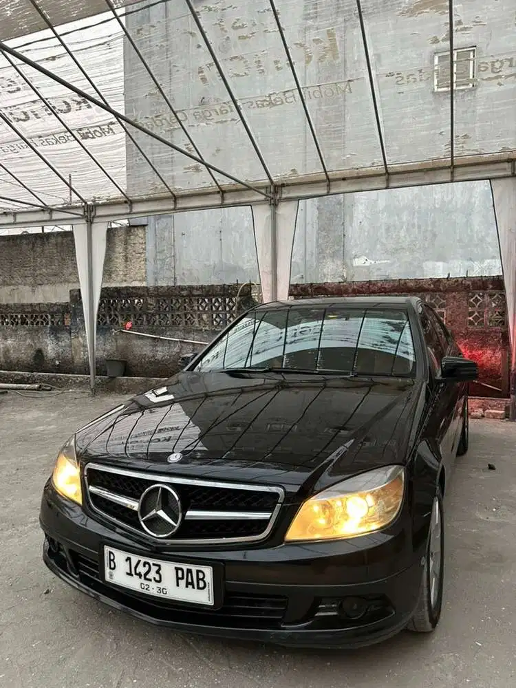 Mercedes-Benz C200 Kompressor 2009 Bensin