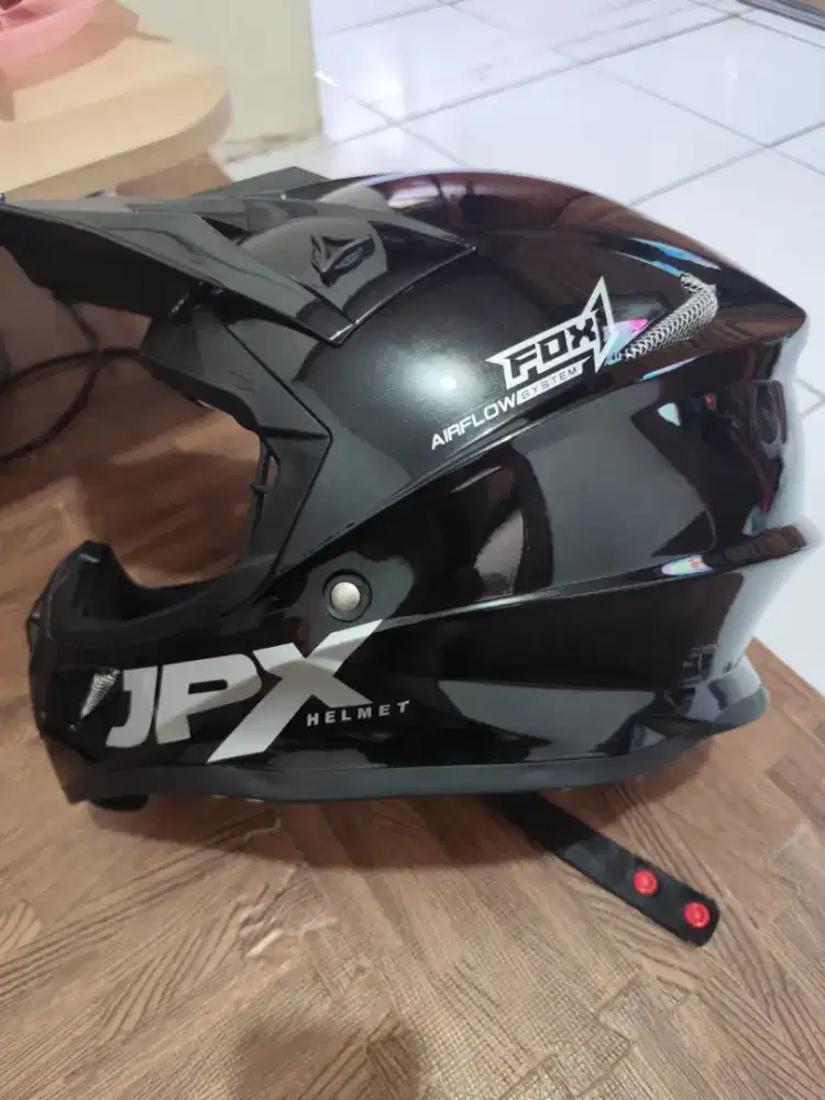 HELM CROSS JPX FOX 1