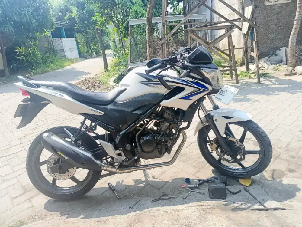Dijual CB150R 2014