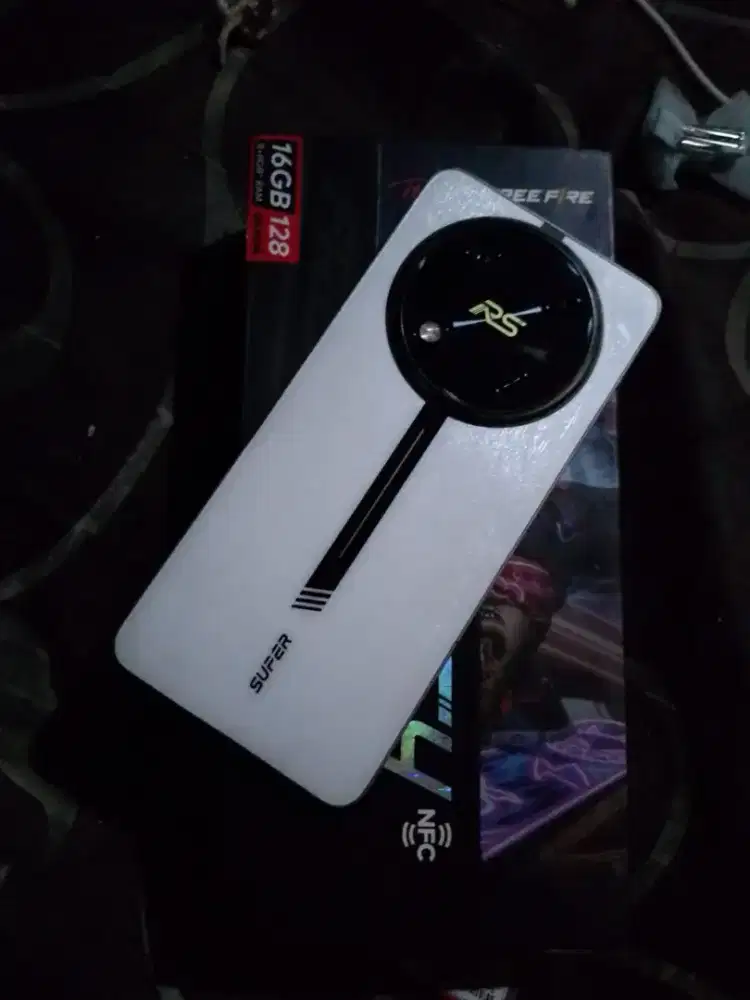 Itel RS4 8+8/128