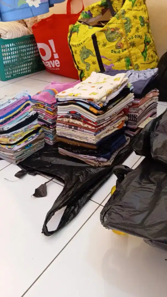 Jasa setrika kiloan