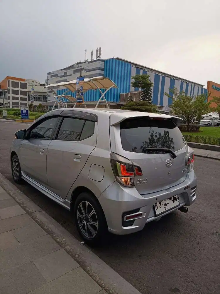 Daihatsu Ayla 1.2 R