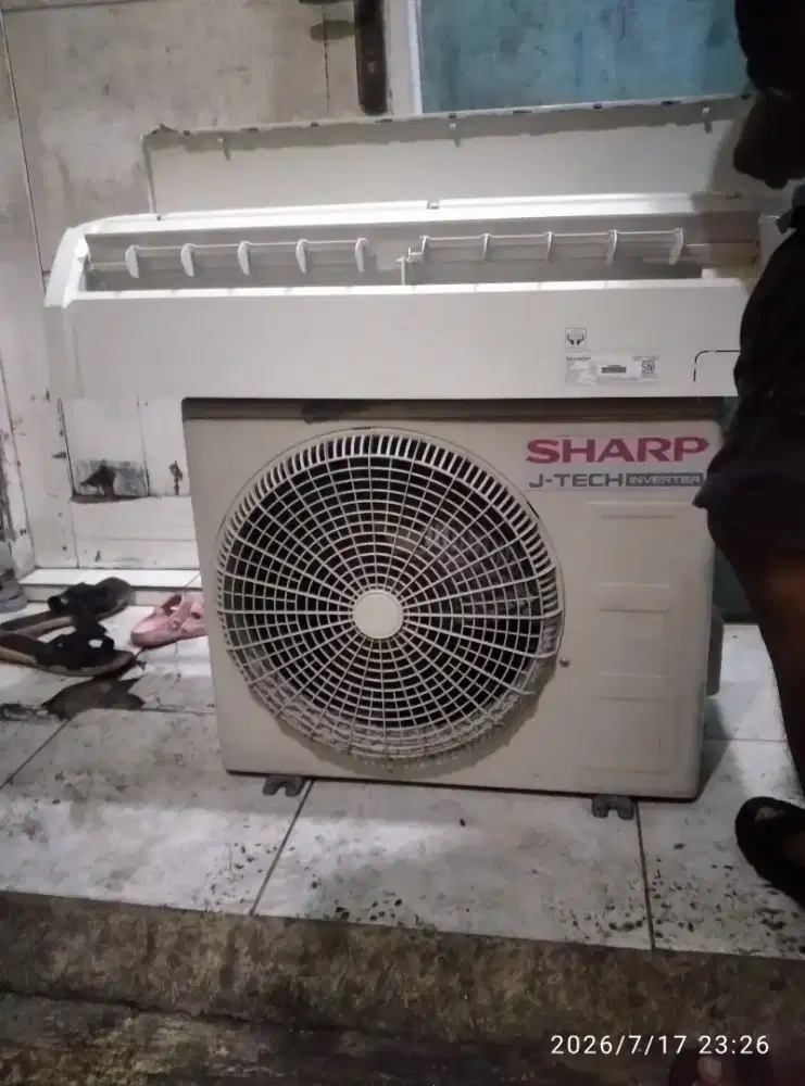Sharp inverter ½pk