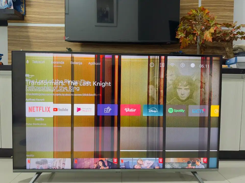 TV Bekas - Layar Bergaris