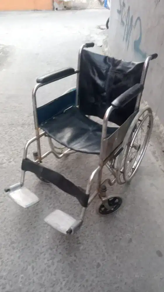 Kursi roda seken