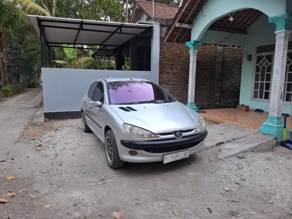 Peugeot 206 MT 2001