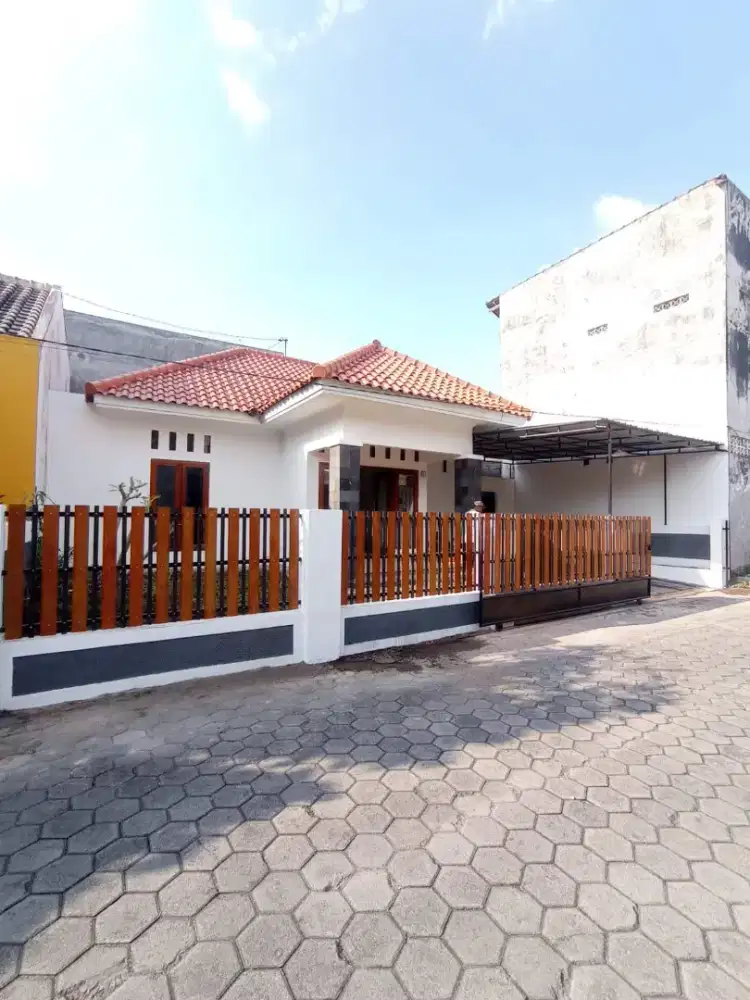 Jual Rumah Jalan Kaliurang Dekat Kampus UII