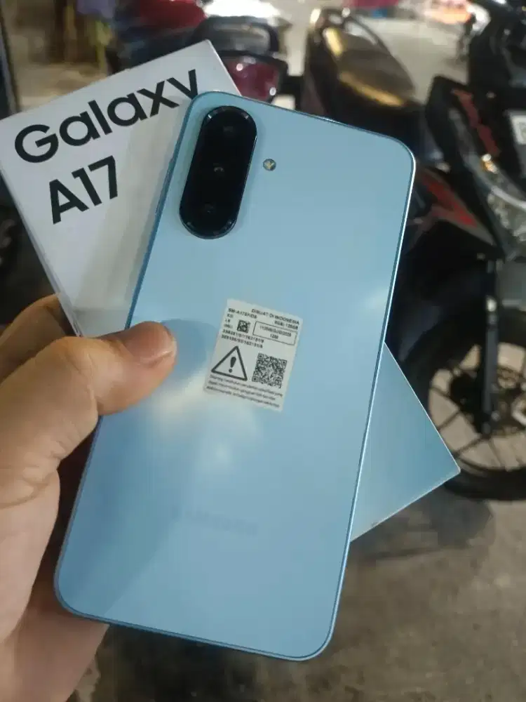 Jual samsung A17 ram8/128 fullset