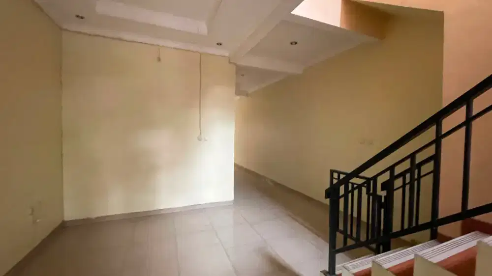 Disewakan: Rumah Di Citra Raya Cluster Telaga Mediterania Tangerang
