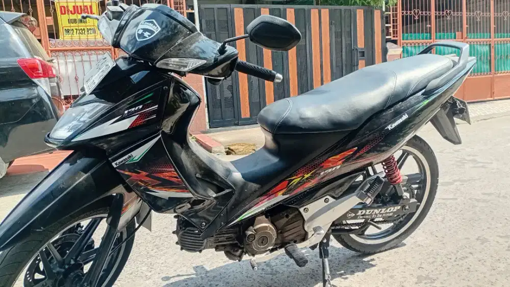 Di jual motor kawasaki zx 130