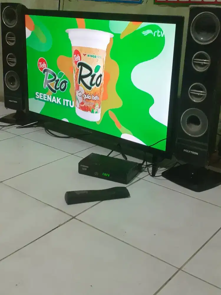 tv polytron 32 inch tinggal pake