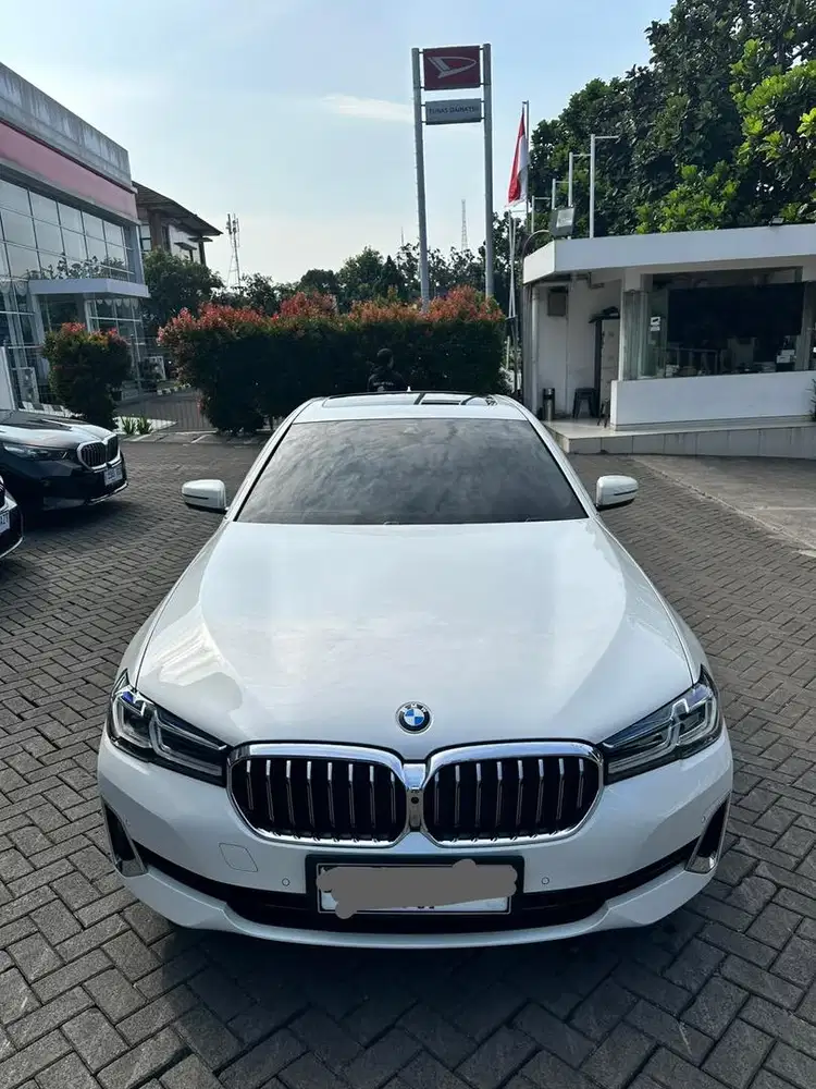 BMW 530i Opulence 2021 Semua Original