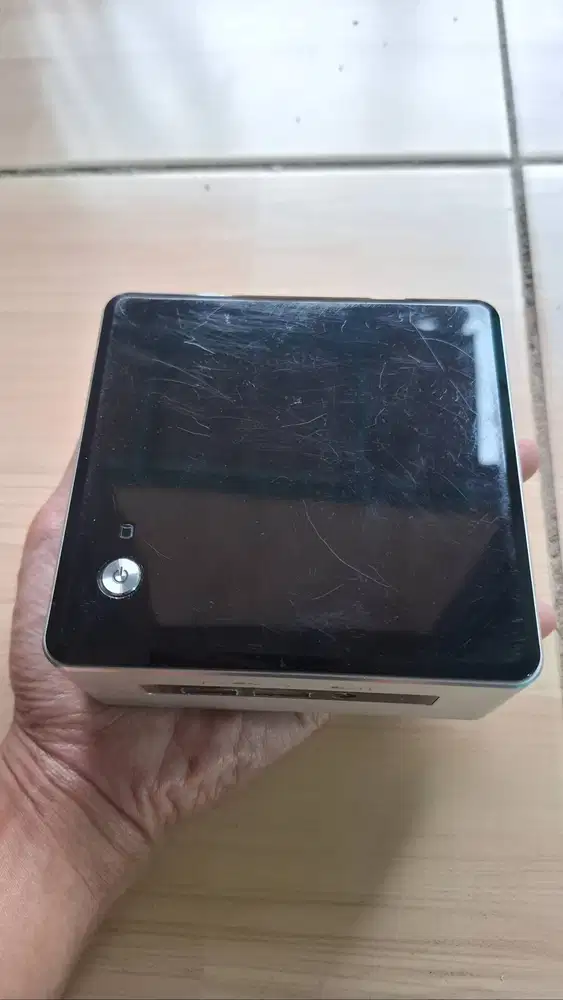 Mini PC Intel NUC NUC5i3RYH - RAM 8GB / NVMe 256GB - Siap Pakai, Mulus