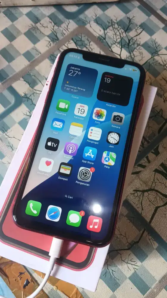 iPhone XR 64 gb 4G lengkap all op