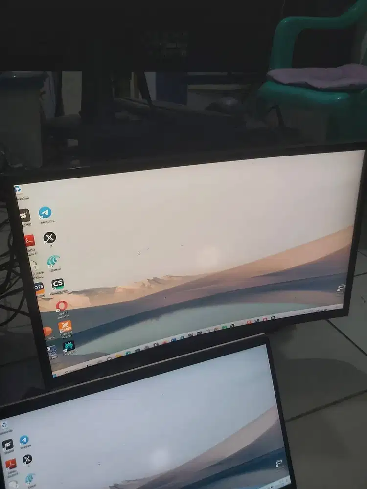 Monitor Samsung 24 inchi