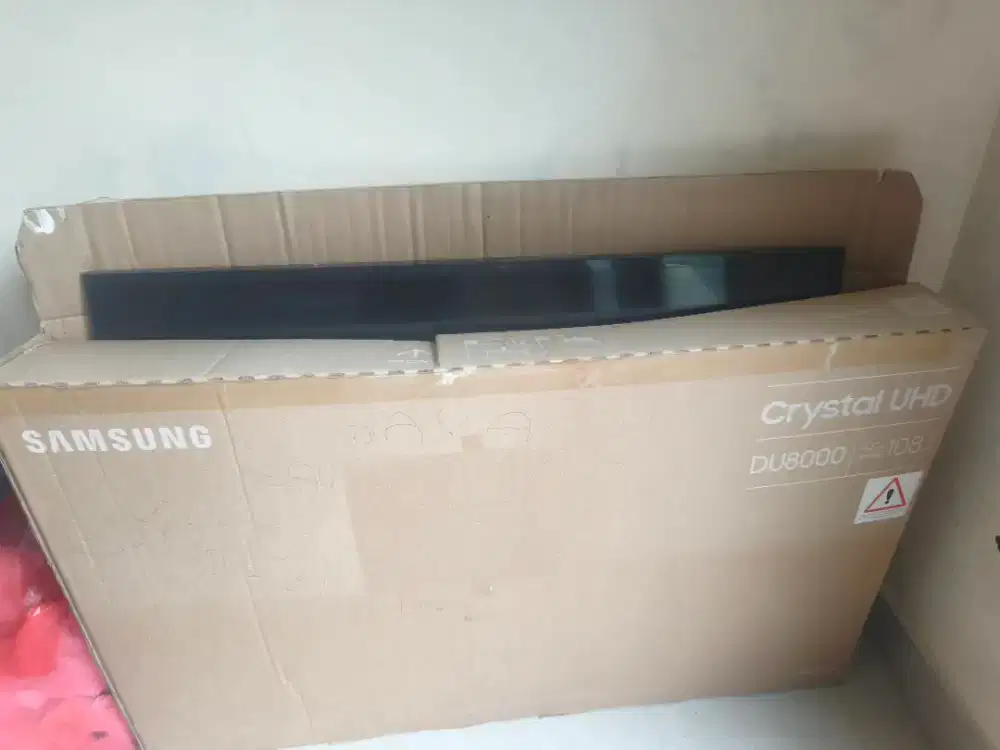 Samsung Crystal UHD 43 DU8000,Rusak(Ada Suara,Layar Tidak Ada Gambar)