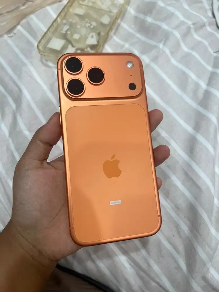 Iphone 17 promax 256 gb muluss cosmic orange