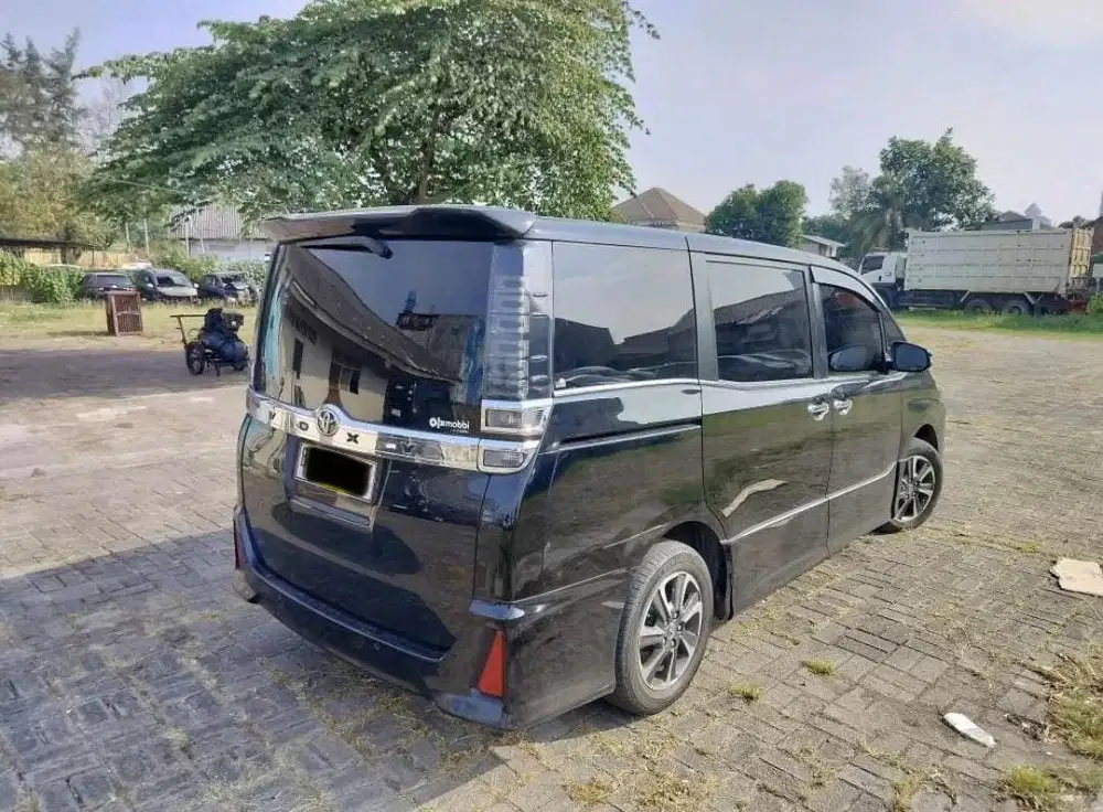 Toyota Voxy A/T 2018
