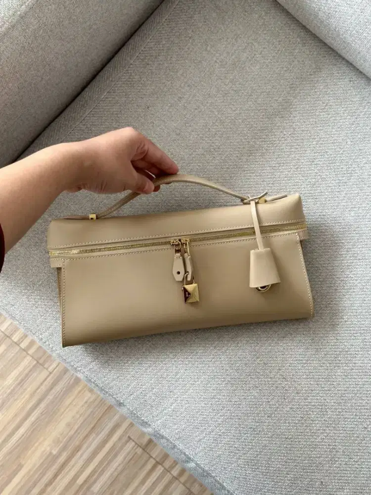 Preloved Loro Piana L23 Extra Clutch