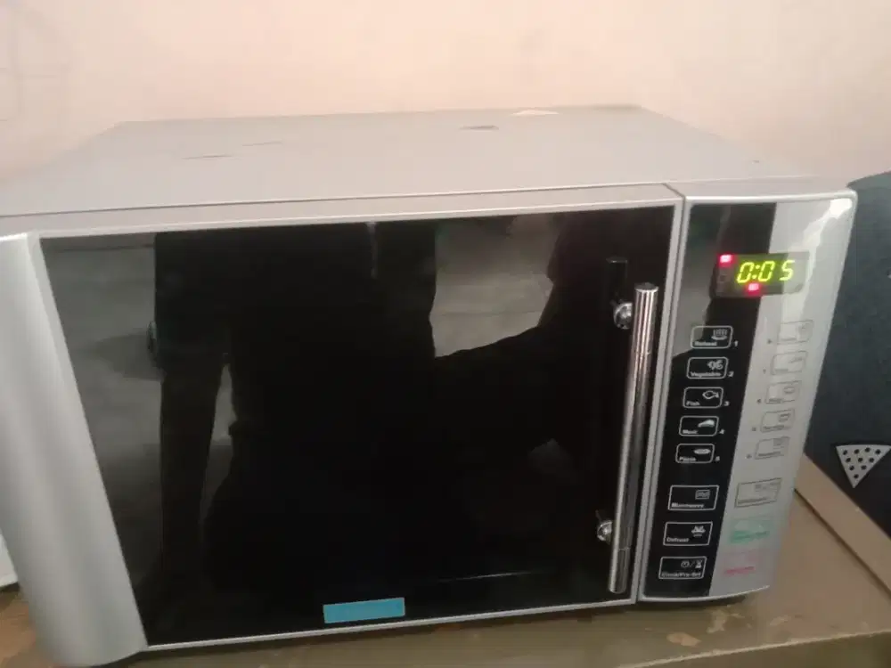 Microwave Oven & Grill Merk Delizia