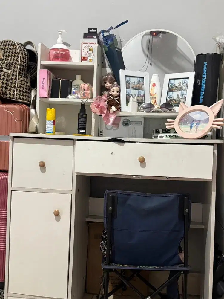 Meja rias kaca+ kaca