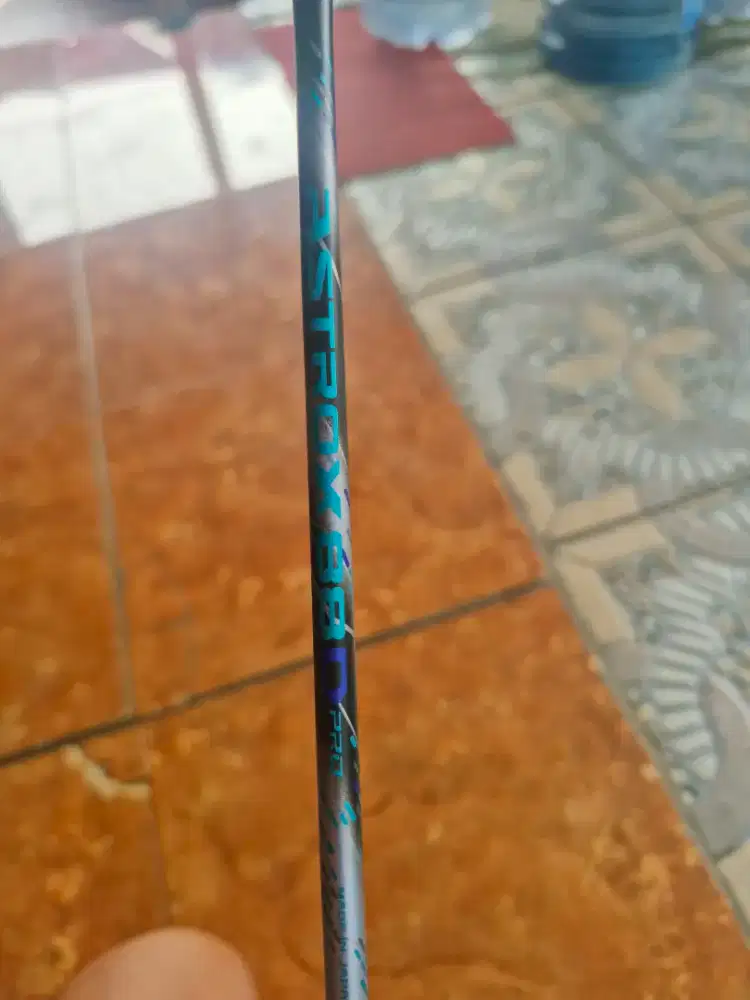 Yonex satrok 88D pro