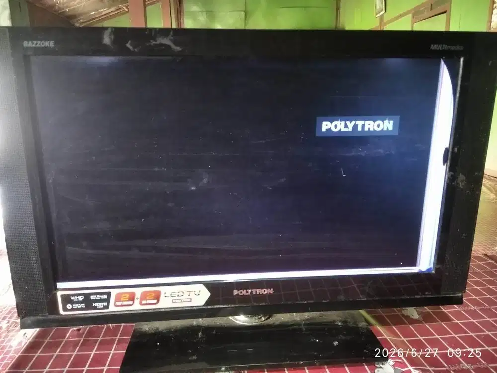 LED TV 22 inchi Polytron