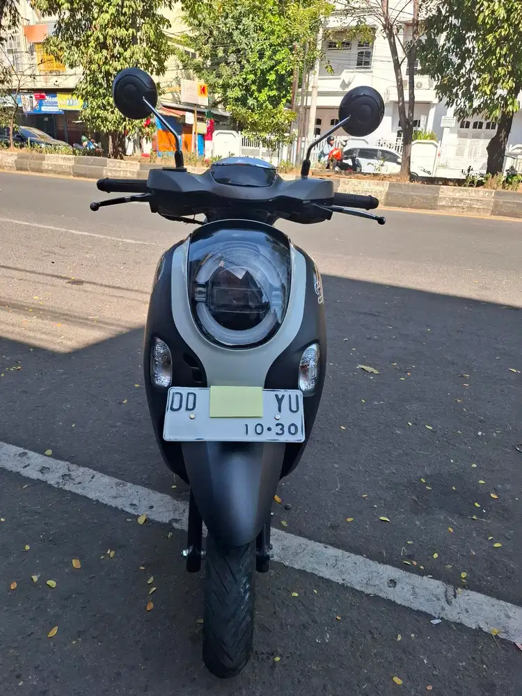 Honda Scoopy 2025 Abu-Abu