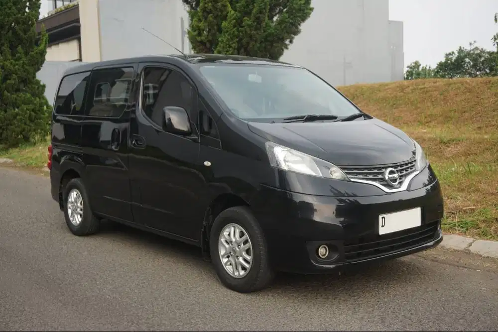 Nissan Evalia SV MT ISTIMEWA