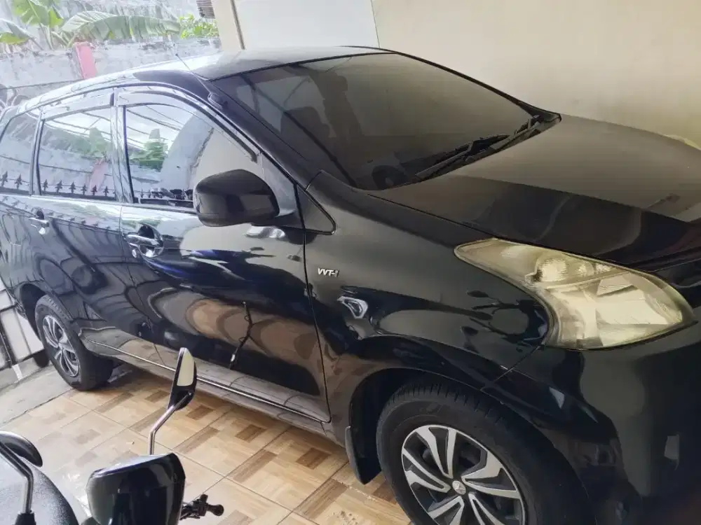 Dijual mobil Avanza 2013 tipe E