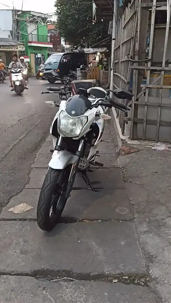 Dijual motor Yamaha Vixion New Tahun 2014