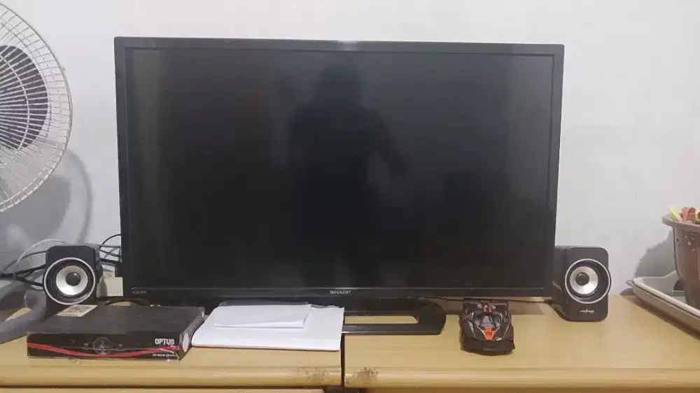 Di jual ! Tv sharp LED 32 nego