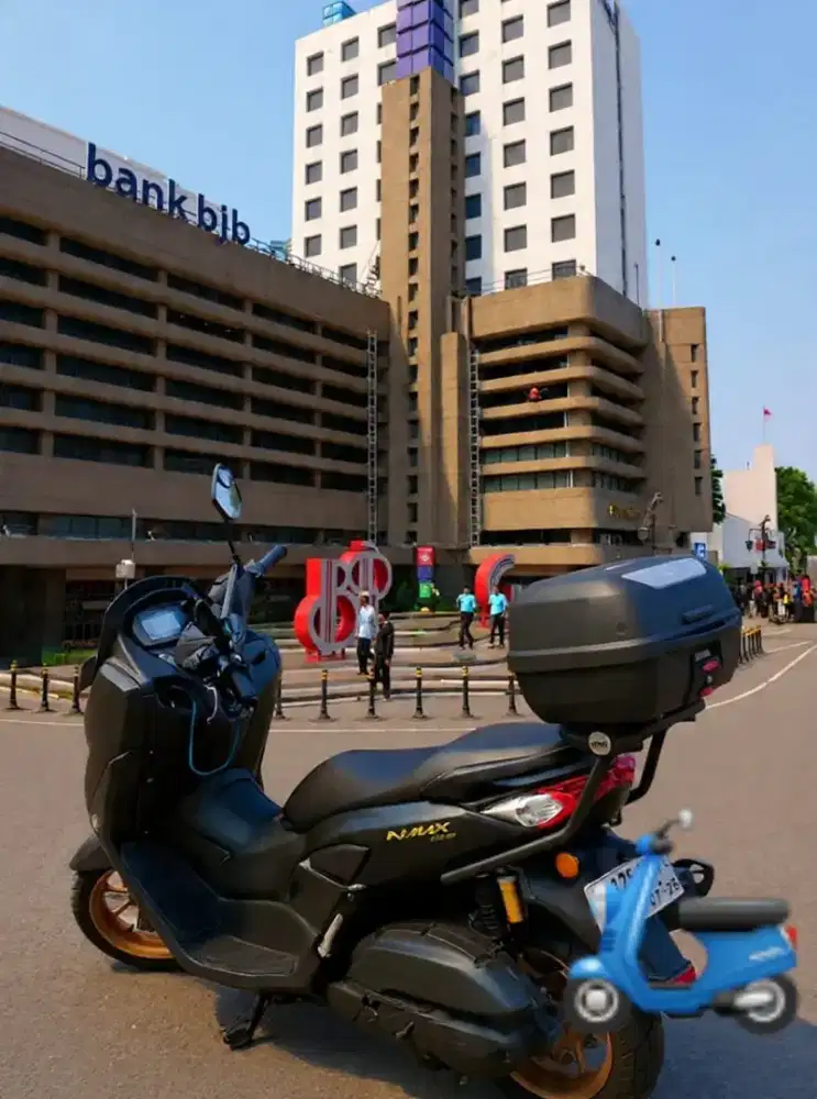 Nmax ABS 2023 type tertinggi, TCS, Keyless bonus Box+Bracket Givi SRV