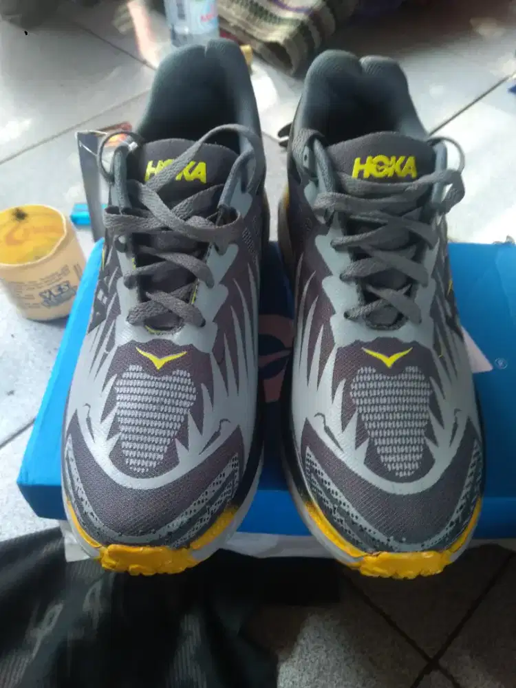 Jual sepatu hoka