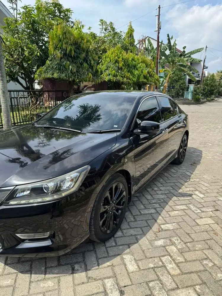 Honda Accord 2013 Bensin