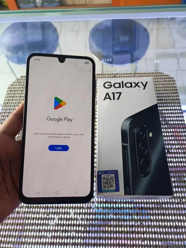 Samsung a17 ram 8+8/256 senulan pakai